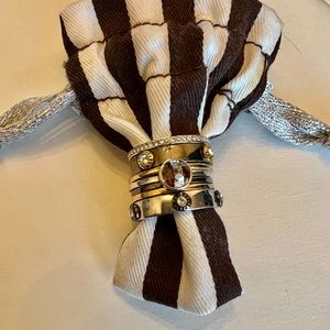 Henri Bendel size 7 Ring